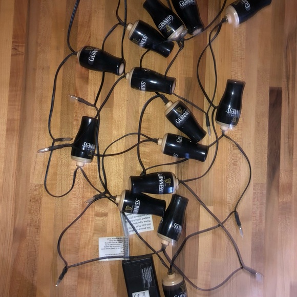 Guinness Draught String Lights Pint Beer Glasses Bar Decor 15 Feet 15 Glasses - Picture 2 of 7